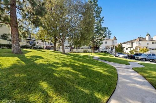 4266 Spencer St, Torrance CA  90503-2444 exterior
