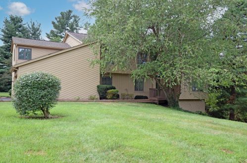 7407 Ayers Rd, Cincinnati, OH 45255-3912