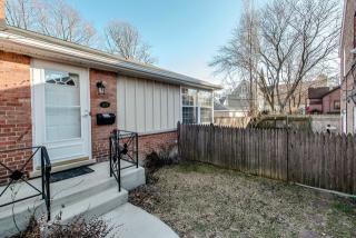 1119 Elmwood Ave, Evanston IL  60202-1202 exterior