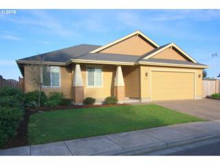 814 31st Pl, Springfield OR  97478-8103 exterior
