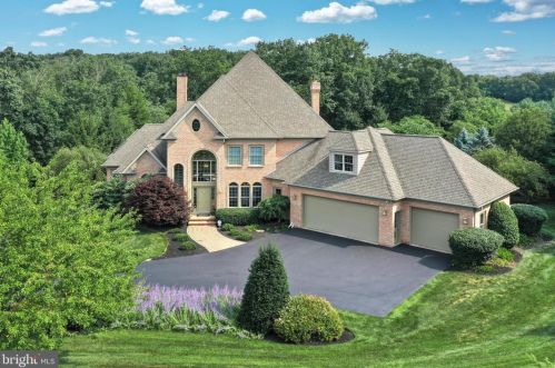 2810 Deer Leap Ln, York, PA 17403-9579