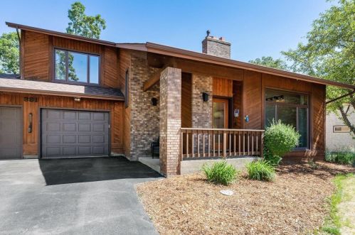 381 118th Ave, Minneapolis MN  55448-2493 exterior