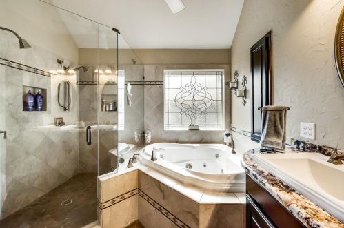 9104 Tyne Trl, Fort Worth TX  76118-7313 exterior