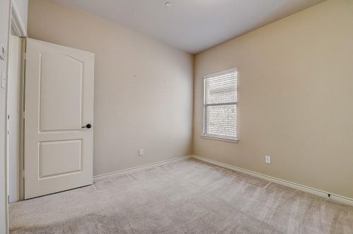 4272 Comanche Dr, Carrollton TX 75010-3300 exterior