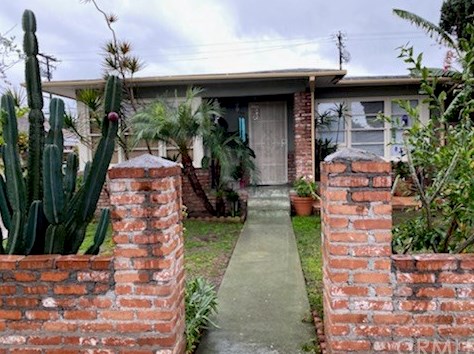 6806 San Luis St, Paramount, CA 90723-3128