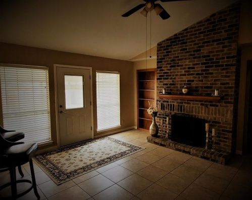 3610 Creststone Dr, Garland TX 75040-0932 exterior