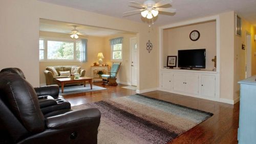 8631 Martins Crk Rd, Roanoke VA  24018-5877 exterior