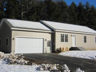 12 Brenda Ln, Rochester, NH 03867-2474