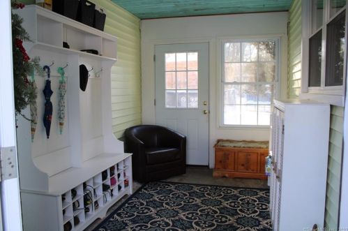 15 Maple Dr, Torrington, CT 06791-1615