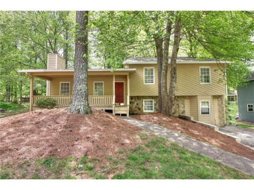 4270 Summit Dr, Marietta, GA 30068-4154