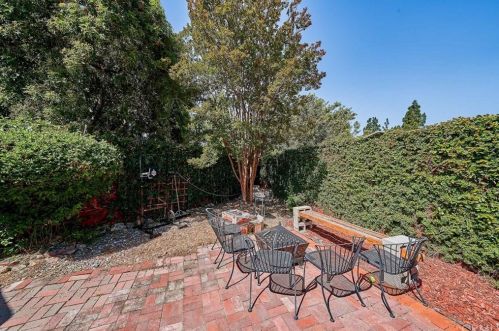 3004 Altura Ave, Glendale CA 91214-3602 exterior