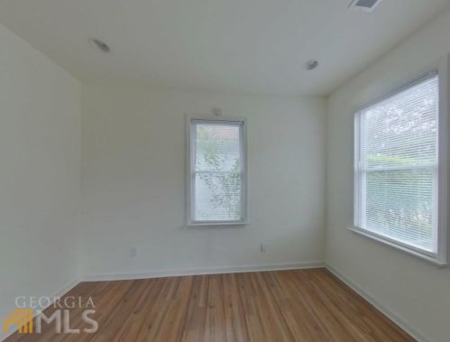 718 Ira St, Atlanta GA  30310-2168 exterior