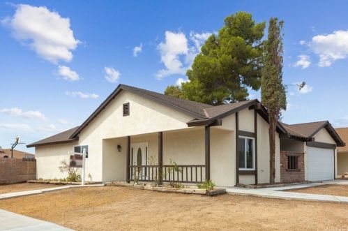 441 Debra Ln, Ridgecrest, CA 93555-4216