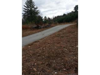 465 School St, Putnam, CT 06260-2430