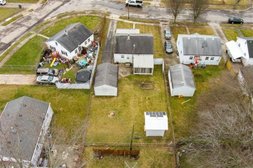 2516 Dellwood Dr, Springfield OH  45505-2531 exterior