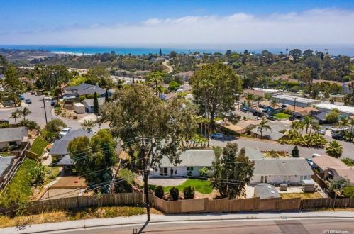 942 Emma Dr, Cardiff By The Sea, CA 92007-1448