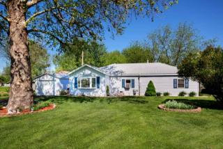 810 6th St, Cleveland, IL 61241-9797