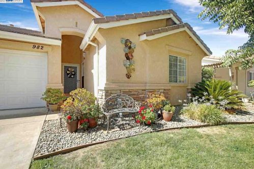 982 Vernon Berry Ln, Tracy, CA 95376-6708