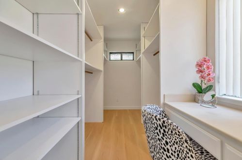 1888 Farndon Ave, Los Altos CA 94024-6948 exterior