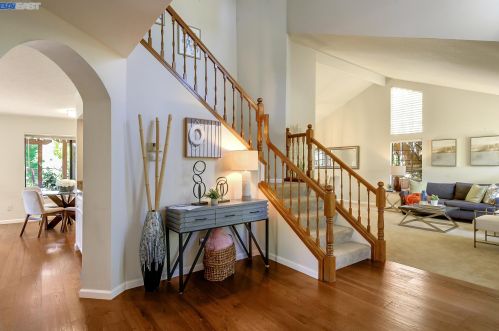 5900 Charter Oaks Dr, Hayward CA  94552-1678 exterior