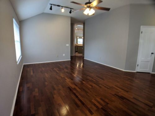 4806 Counts Cv, Austin TX  78749-3755 exterior