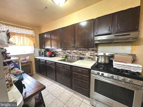 6731 Horrocks St, Philadelphia PA  19149-2211 exterior