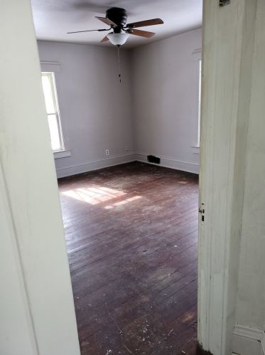 200 Garfield St, Hinckley, IL 60520-9785