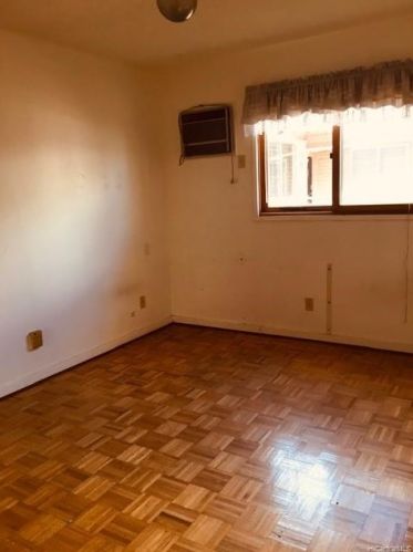 1102 19th Ave, Honolulu HI  96816-4609 exterior