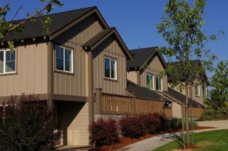 1929 Monterey Pines Dr, Bend, OR 97701-5281