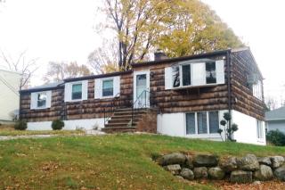 20 Cherry Tree Ln, Sparta, NJ 07871-2212