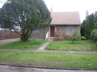 8028 Dana Ave, Portland, OR 97203-5807
