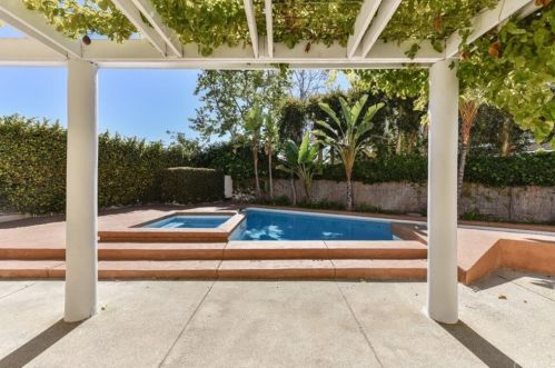 51 Sunlight, Irvine CA  92603-3740 exterior