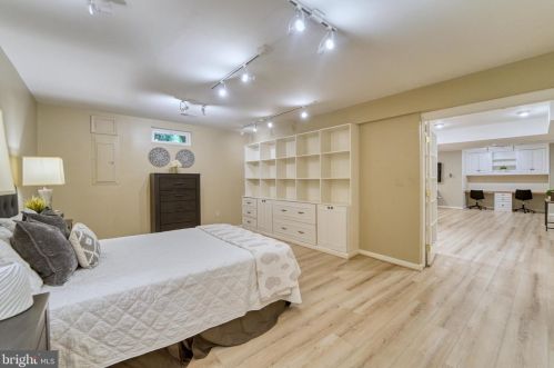 14 Stratford Garden Ct, Silver Spring MD 20904-1560 exterior