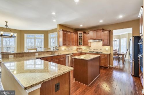 21099 Honeycreeper Pl, Leesburg, VA 20175-6598