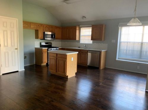 4106 Wiltshire Dr, Garland TX  75043-7631 exterior