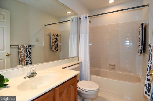 13524 Cedar Creek Ln, Silver Spring MD 20904-5332 exterior