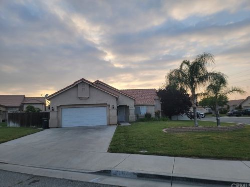 1042 Hawk Dr, San Jacinto, CA 92583-4854