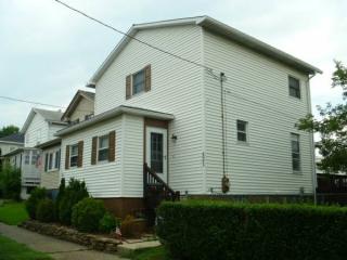 421 Sewickley St, Greensburg PA  15601-4828 exterior