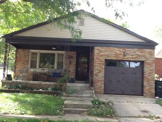 808 Michigan Ave, Mendota, IL 61342-1514