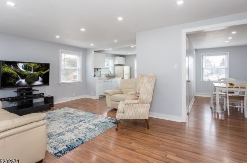 104 Hamilton Dr, Hackettstown NJ  07840-1326 exterior