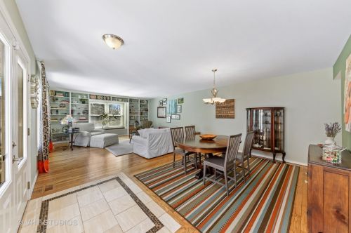 6 Attleboro On Auburn, Rolling Meadows, IL 60008-2302