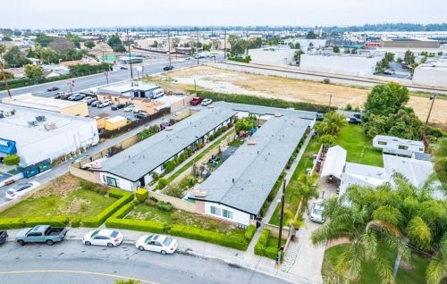 1100 3rd Ave, La Habra, CA 90631-6104