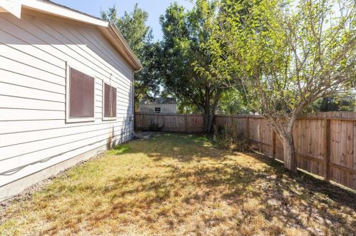 1230 Gibbons Ct, Richmond TX 77471-2485 exterior