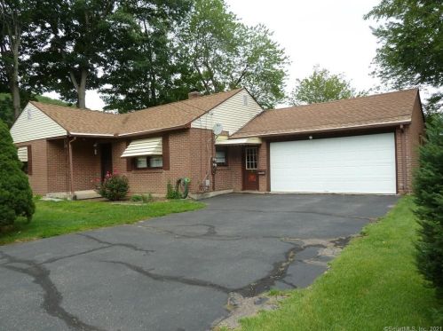 31 Northside Dr, Torrington, CT 06790-2916