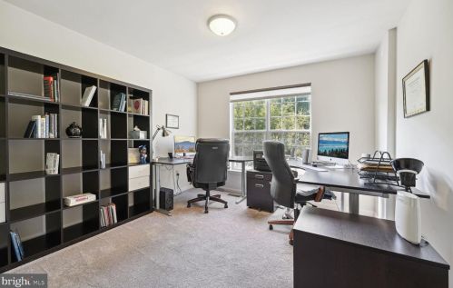 7 Stratford Garden Ct, Silver Spring MD exterior