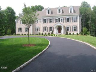 212 Wolfpit Rd, Wilton CT  06897-3419 exterior