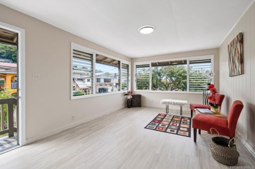 2502 Kalihi St, Honolulu, HI 96819-3783