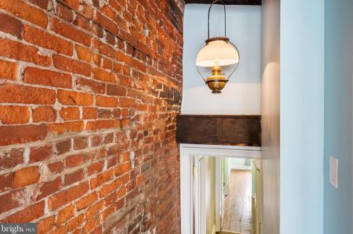 758 10th St, Philadelphia PA 19123-1966 exterior