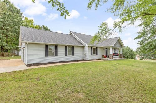 6489 Thornbird Dr, Bonne Terre, MO 63628-3828