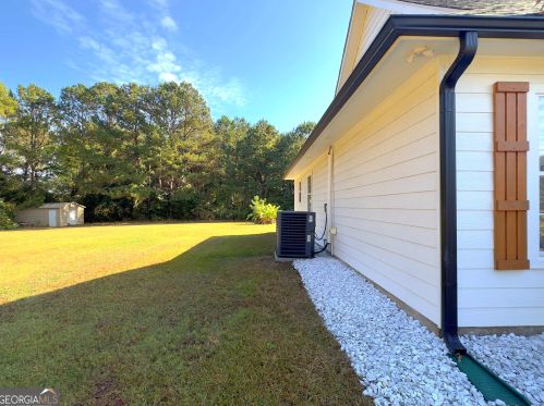 100 Ingrams Ln, Locust Grove GA  30248-3902 exterior